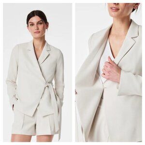 SPANX Carefree Crepe Wrap Blazer M Parchment (Cream/White)